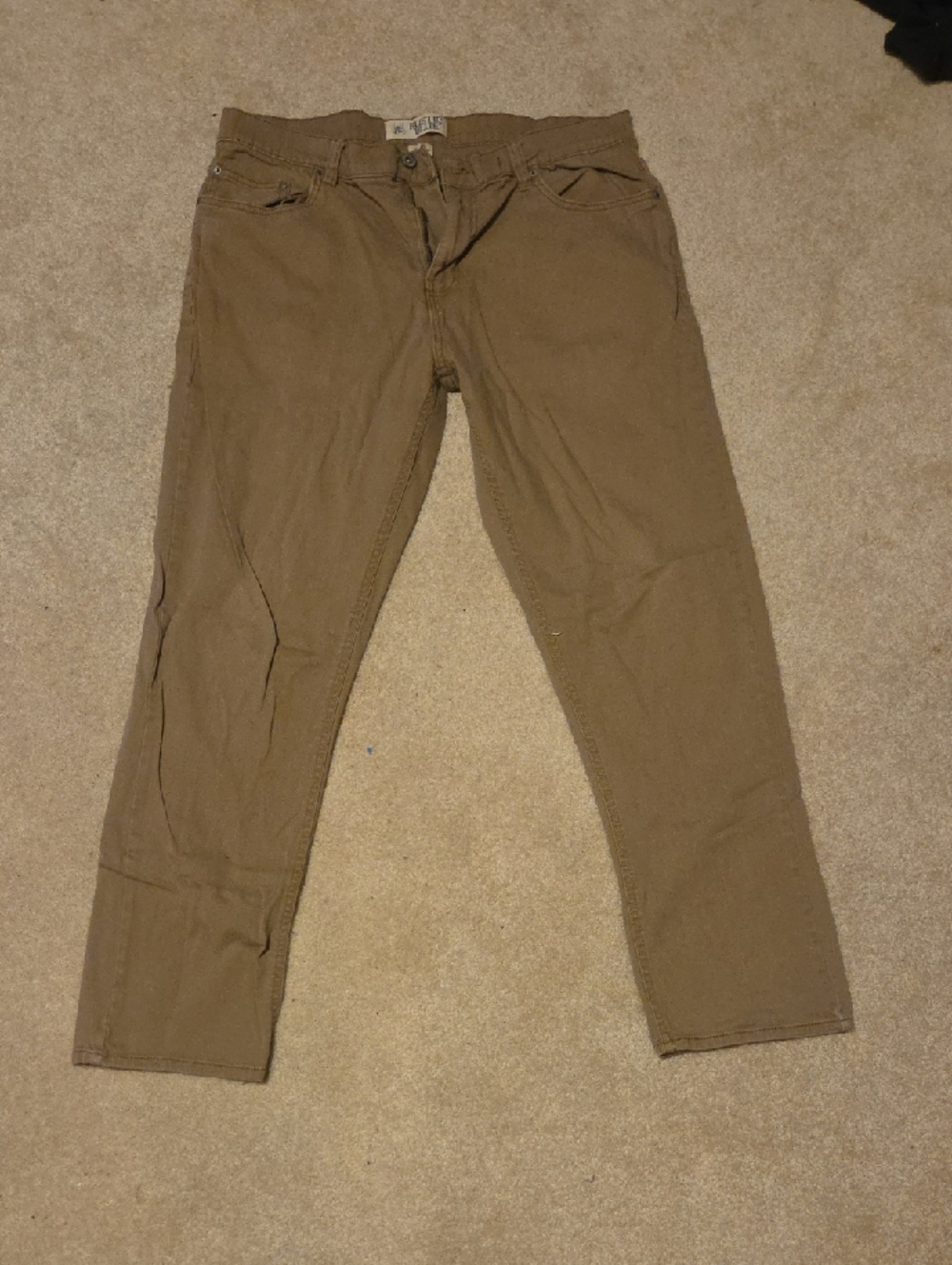 Men's Slim Fit Chino Pants in Olive Tan